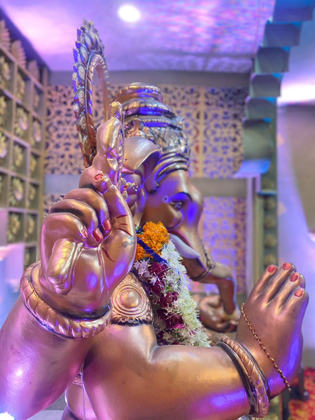 प्रकाशातील आशीर्वाद